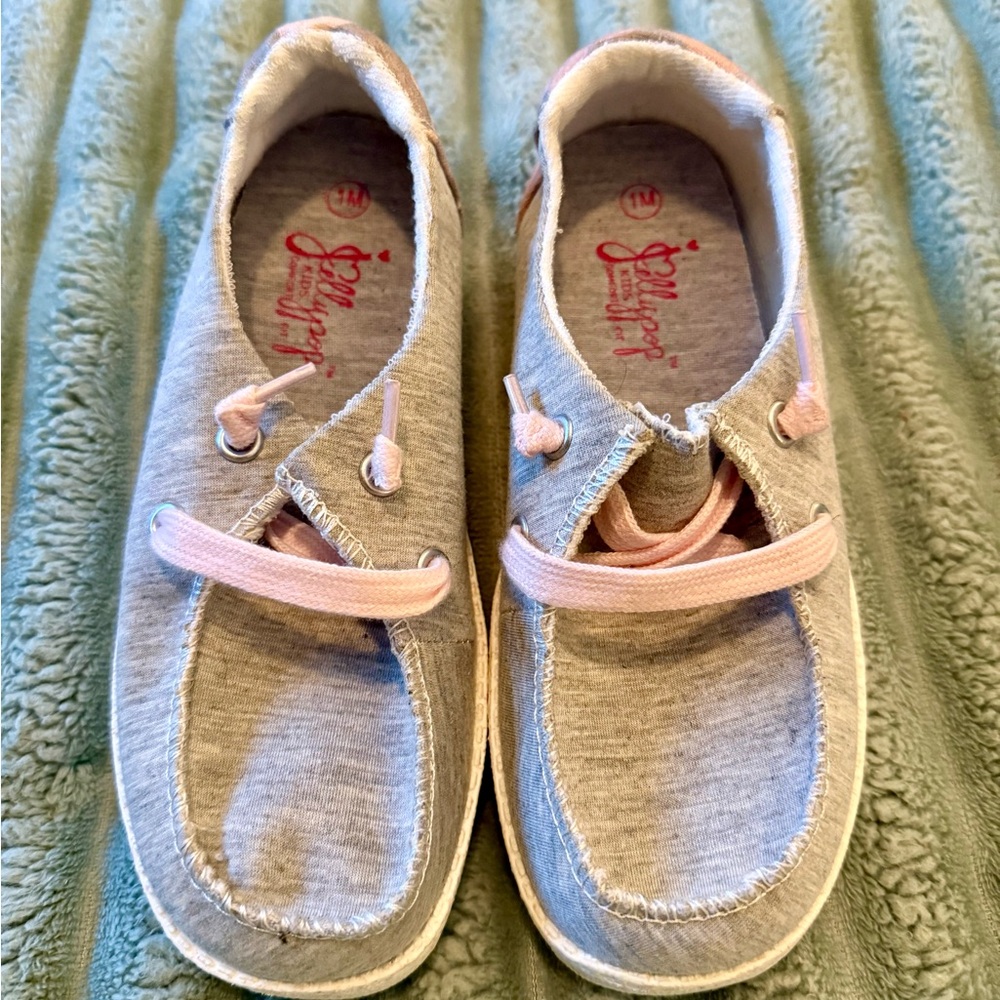 Girls Jellypop Gray and Pink Moccasins with Elastic Panels